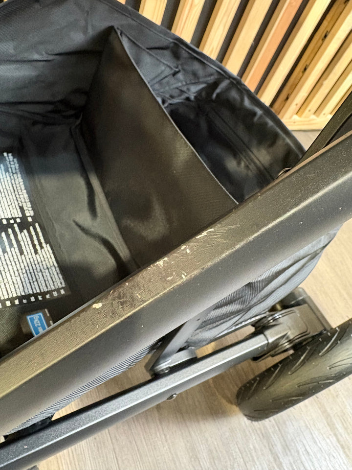 PRE LOVED Nuna Mixx w/ Cari Next Infant Car Seat Carrycot & Pipa Next - Caviar