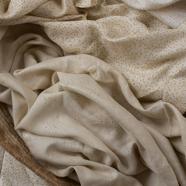 Avery Row Extra Large Organic Baby Muslins, Set of 2 - Wild Chamomile/Daisy Meadow