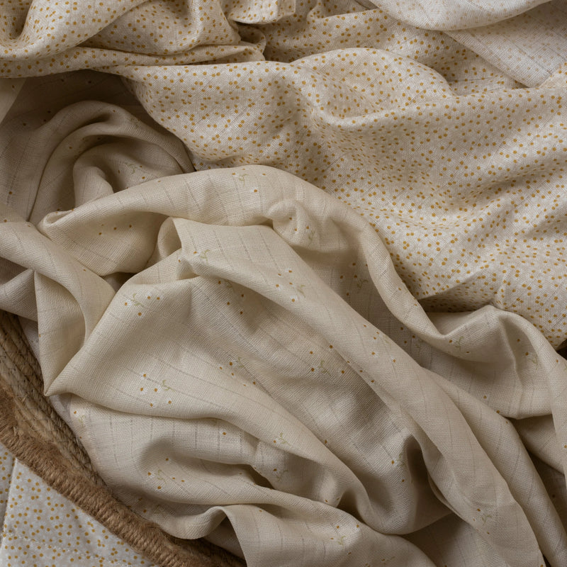 Avery Row Extra Large Organic Baby Muslins, Set of 2 - Wild Chamomile/Daisy Meadow