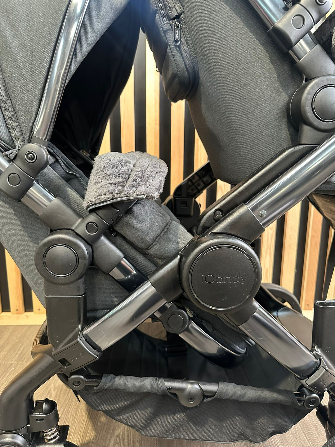 PRE LOVED iCandy Peach 7 Twin Bundle - Dark Grey