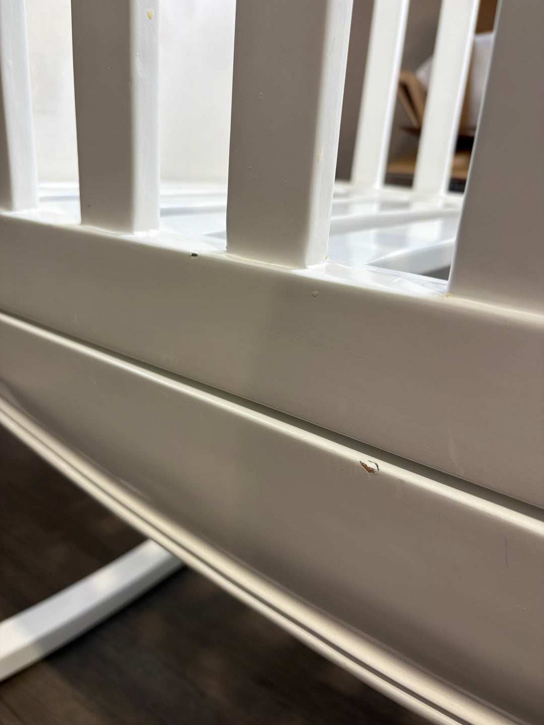 PRE LOVED Ling Lux Cradle - White