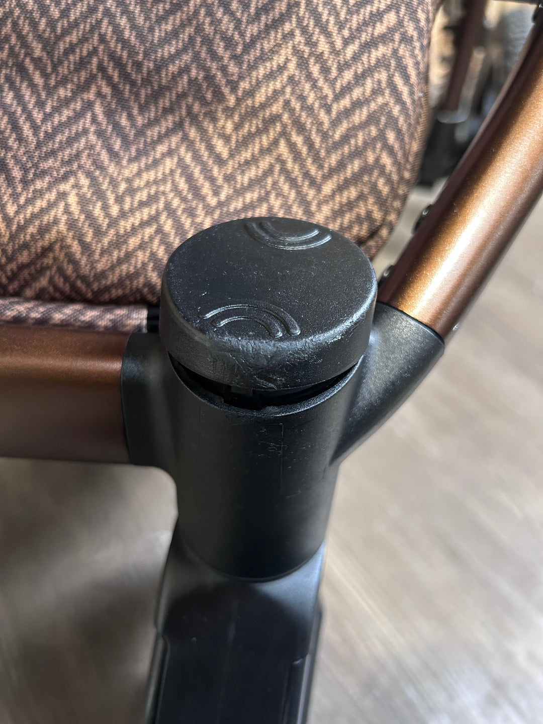 PRE LOVED Cosatto Wow 3 Travel System - Foxford Hall