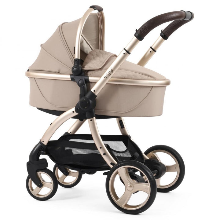 egg 3 Luxury Cloud T i-Size Travel System Bundle - Feather