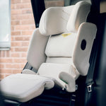 Axkid UP Car Seat - Beachgrass Beige + FREE FOOTREST WORTH £50!