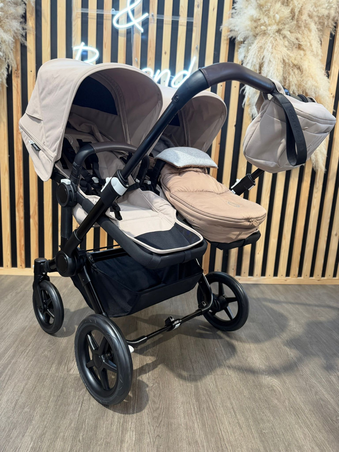 PRE LOVED Bugaboo Donkey 5 Duo Bundle - Desert Taupe