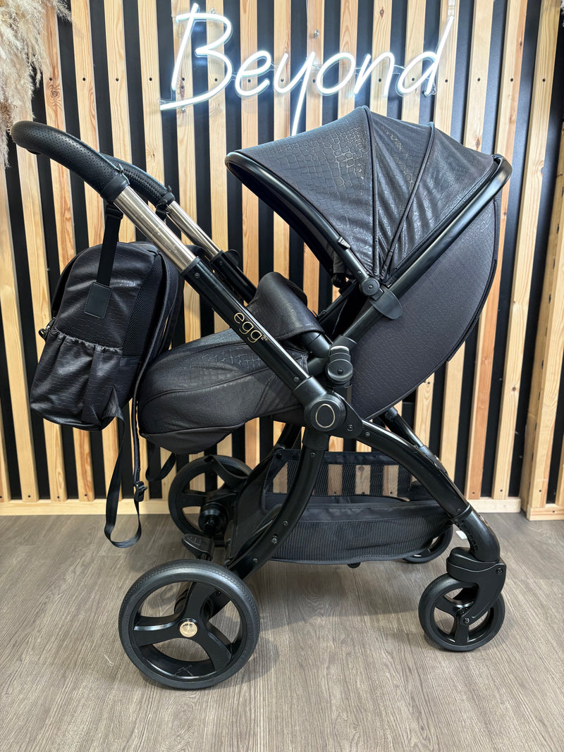 PRE LOVED egg2 Travel System - Jurassic Gold