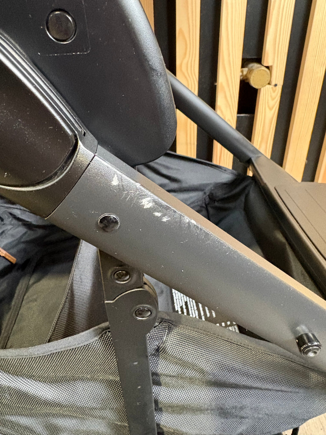 PRE LOVED Nuna Mixx w/ Cari Next Infant Car Seat Carrycot & Pipa Next - Caviar