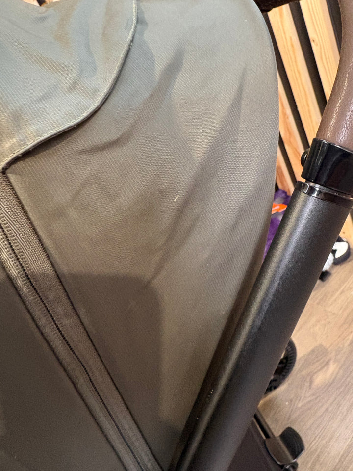 PRE LOVED Venicci Vero Stroller - Sage