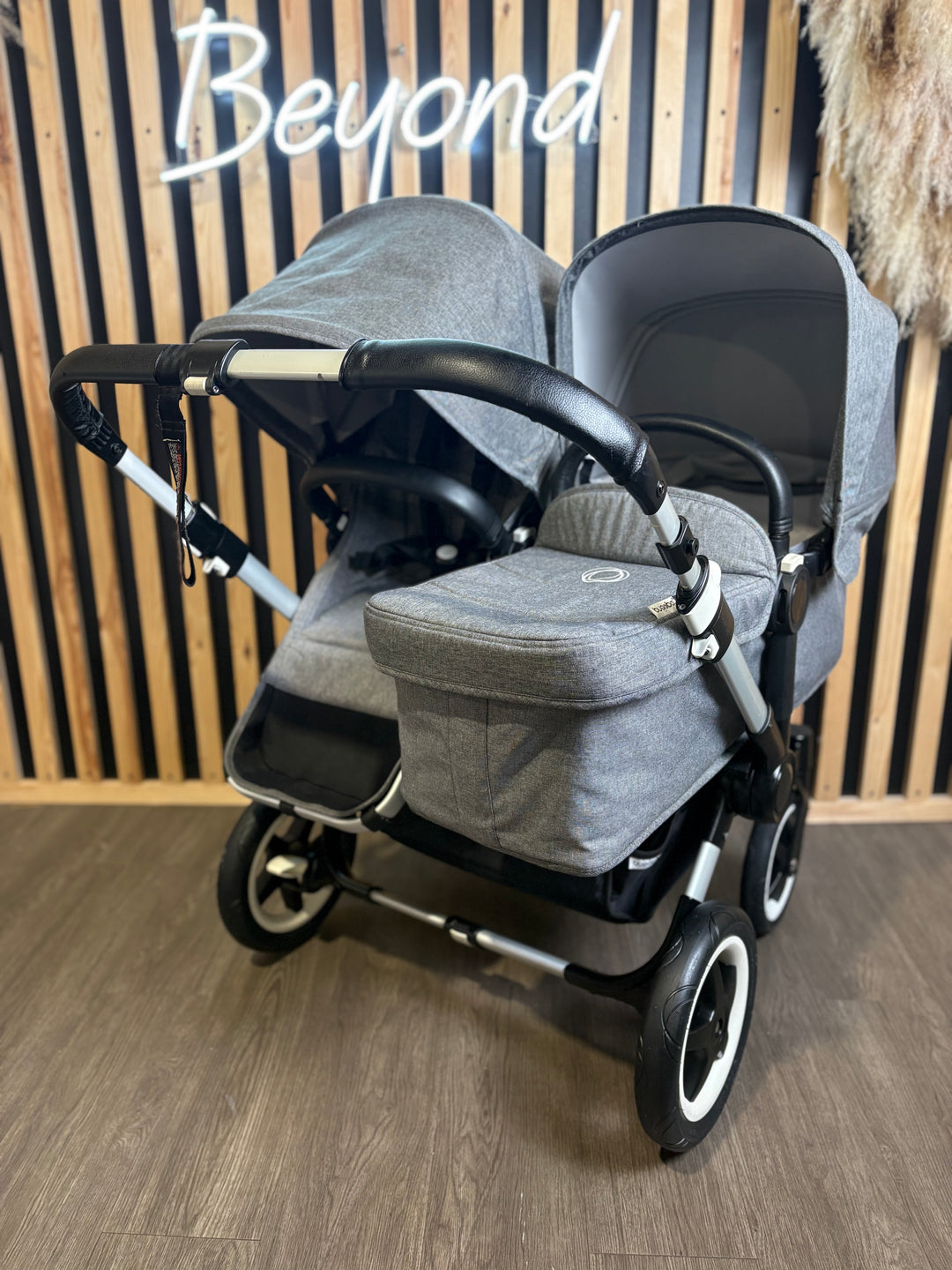 PRE LOVED Bugaboo Donkey2 Duo - Grey Melange