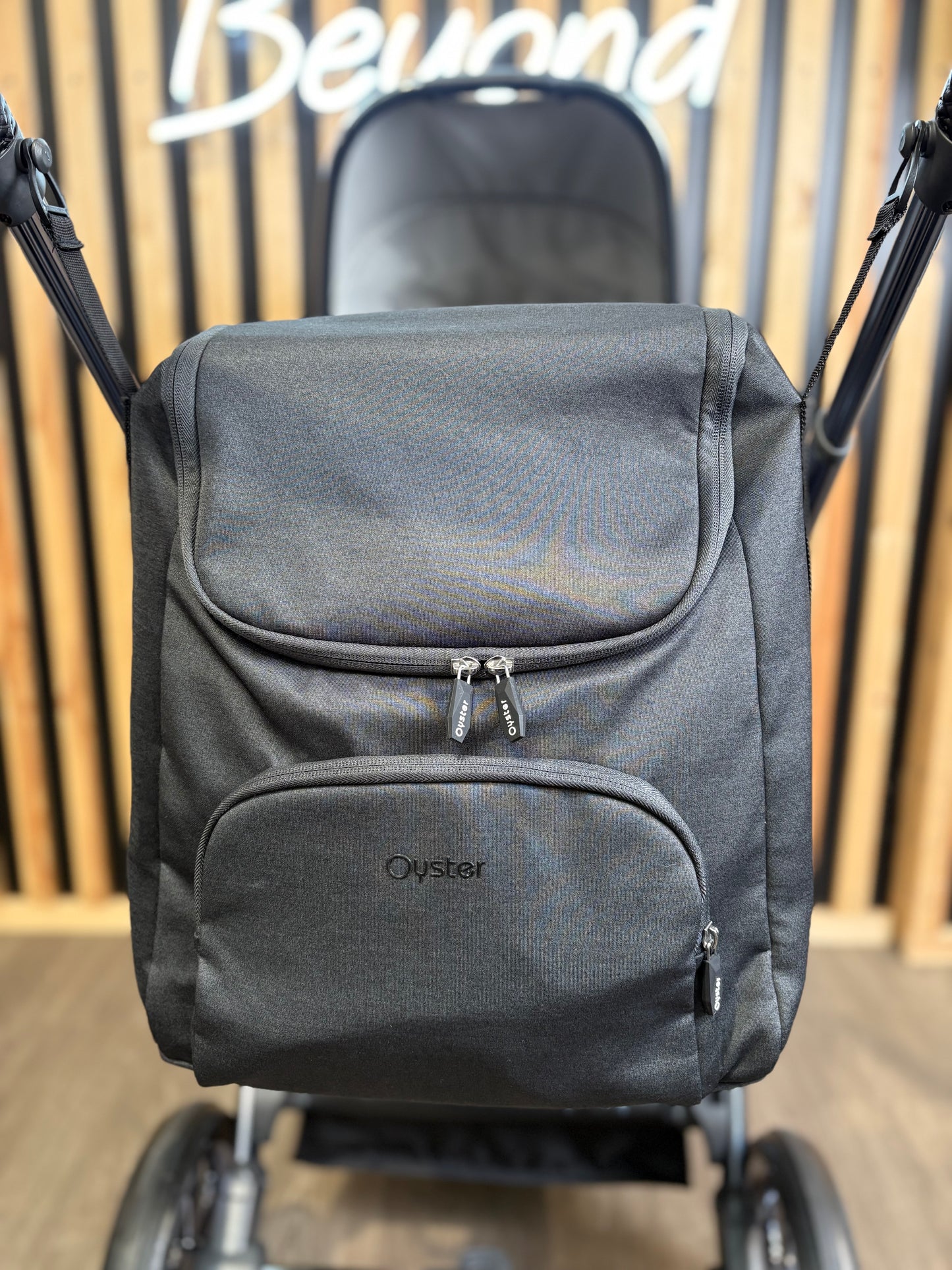 PRE LOVED Babystyle Oyster4 Travel System - Carbonite