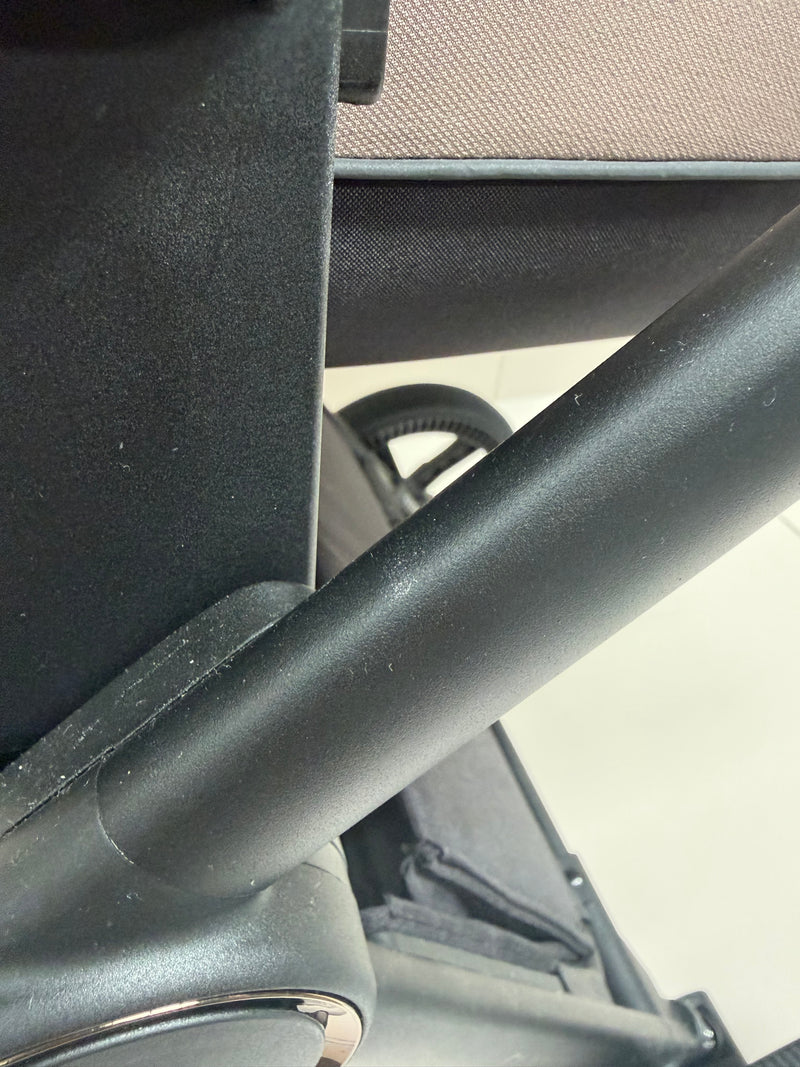 EX DISPLAY Venicci Claro2 Pram + Pushchair - Almond