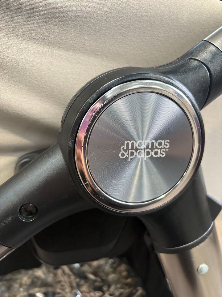 PRE LOVED Mamas & Papas Ocarro Travel System - Everest