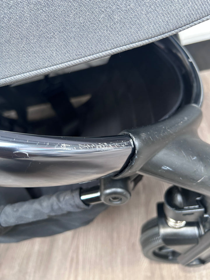 PRE LOVED iCandy Peach 7 Pushchair Bundle - Light Grey