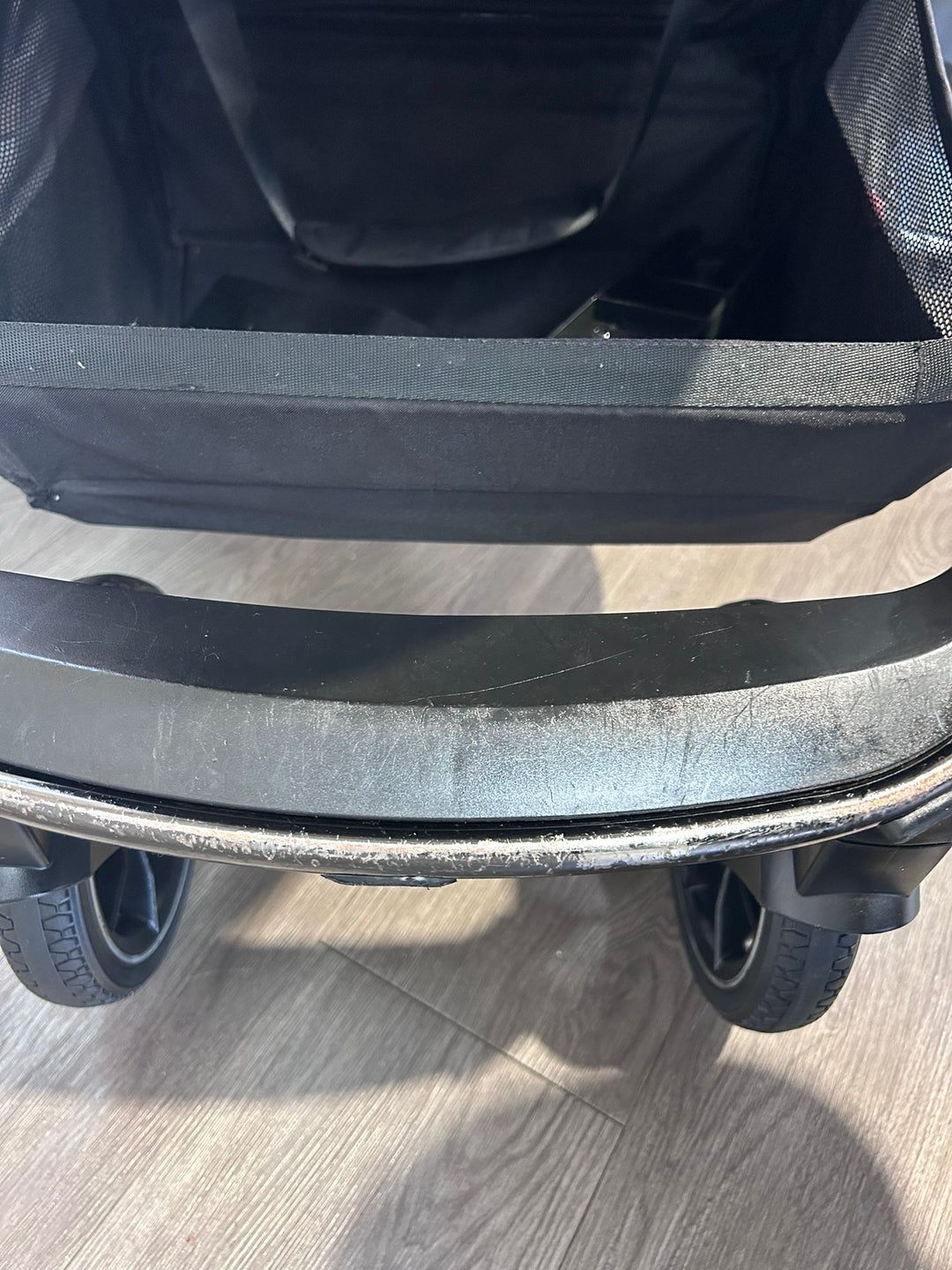 PRE LOVED Venicci Tinum 2 in 1 Travel System - Grey