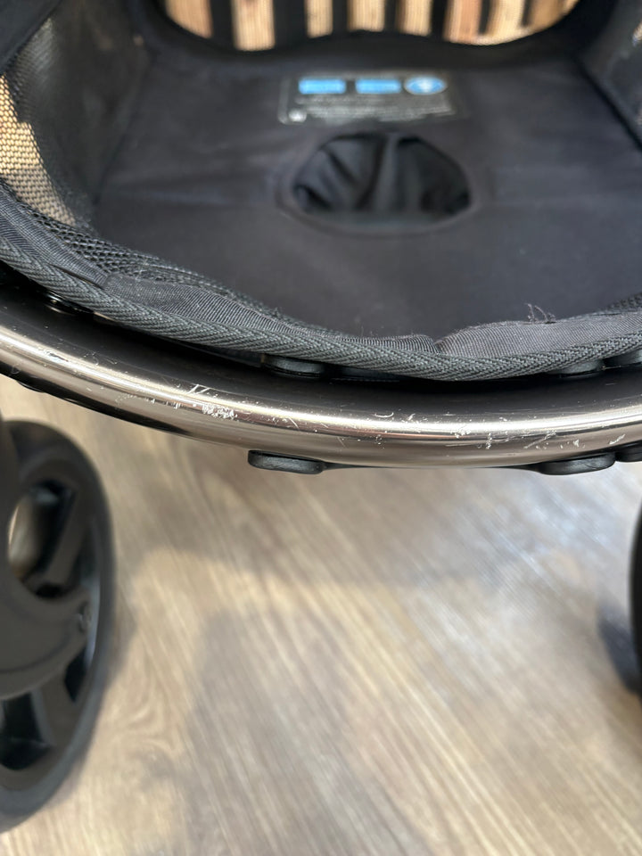 PRE LOVED egg3 Travel System - Mink