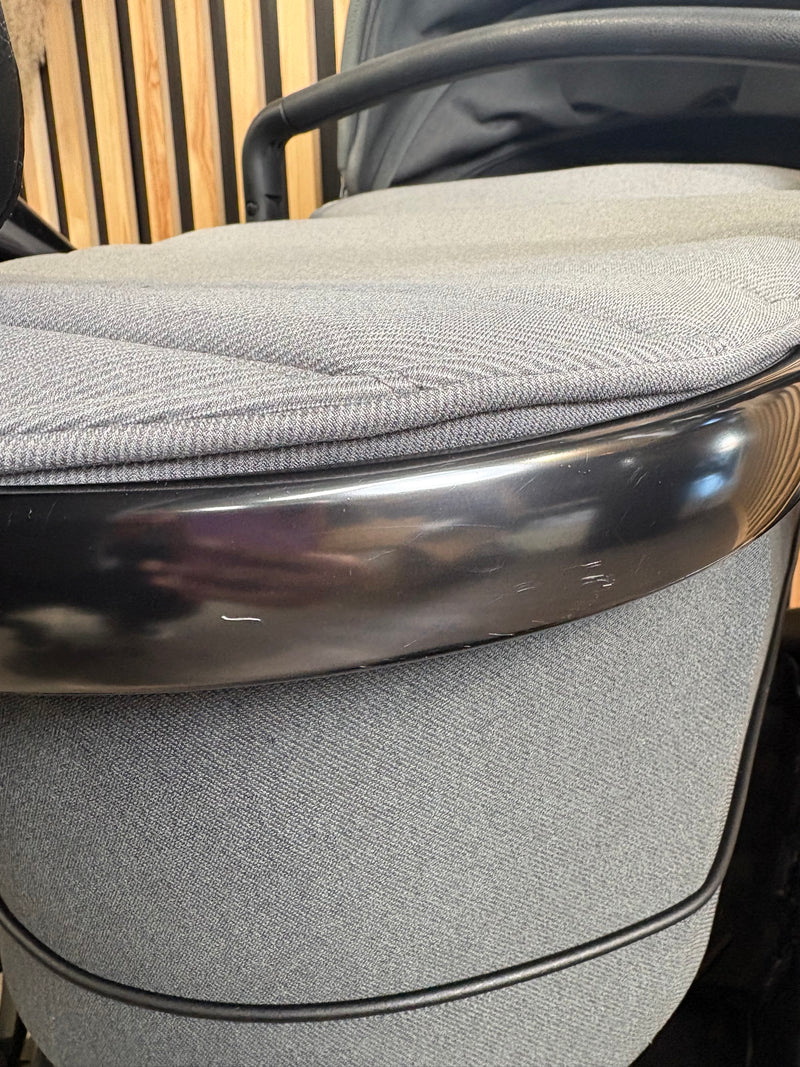 PRE LOVED iCandy Peach 7 Pram, Pushchair + Accessories - Phantom/Truffle