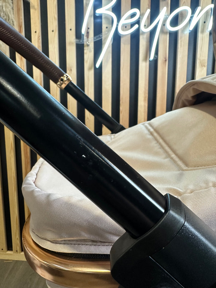 PRE LOVED My Babiie MB33 Twin Pushchair - Giraffe