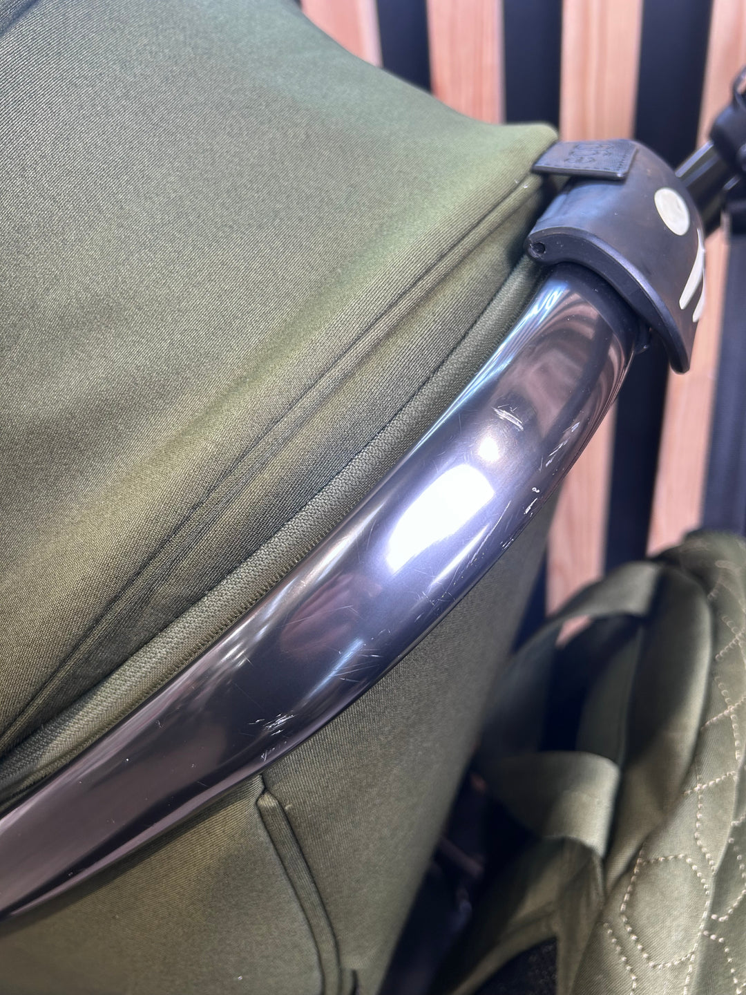 PRE LOVED egg2 Travel System - Olive