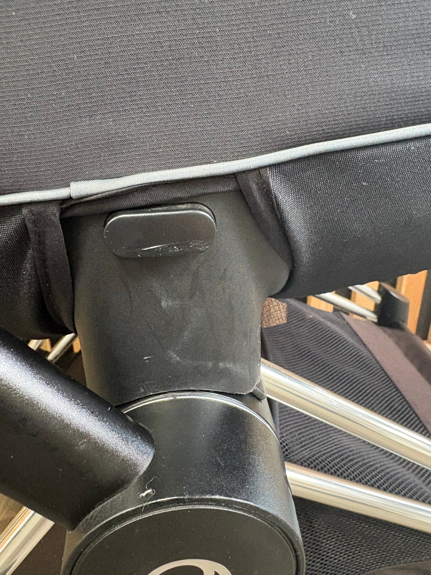 PRE LOVED Cybex Priam 2-in-1 Travel System - Sepia Black on Chrome