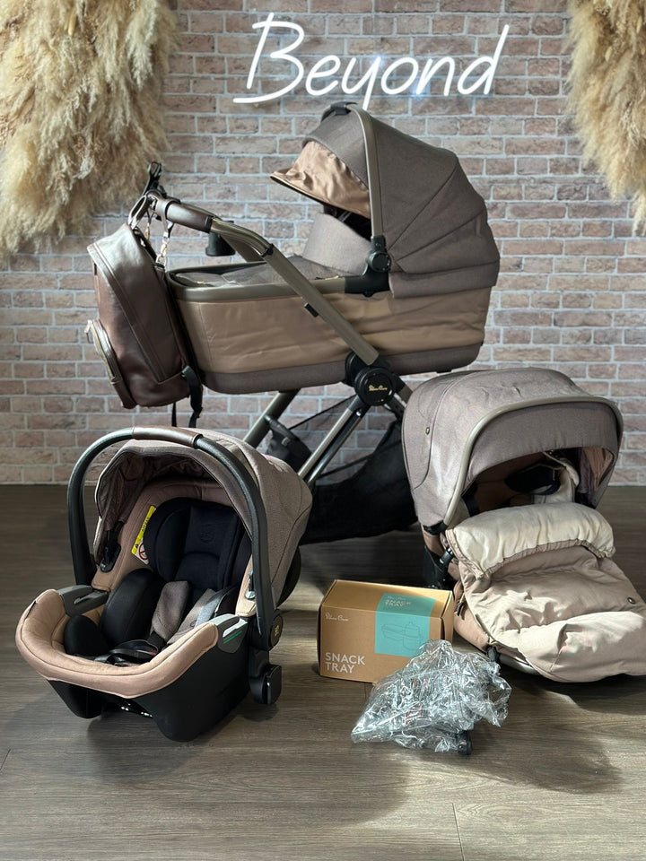 PRE LOVED Silver Cross Reef Ultimate  Travel System Bundle - Earth