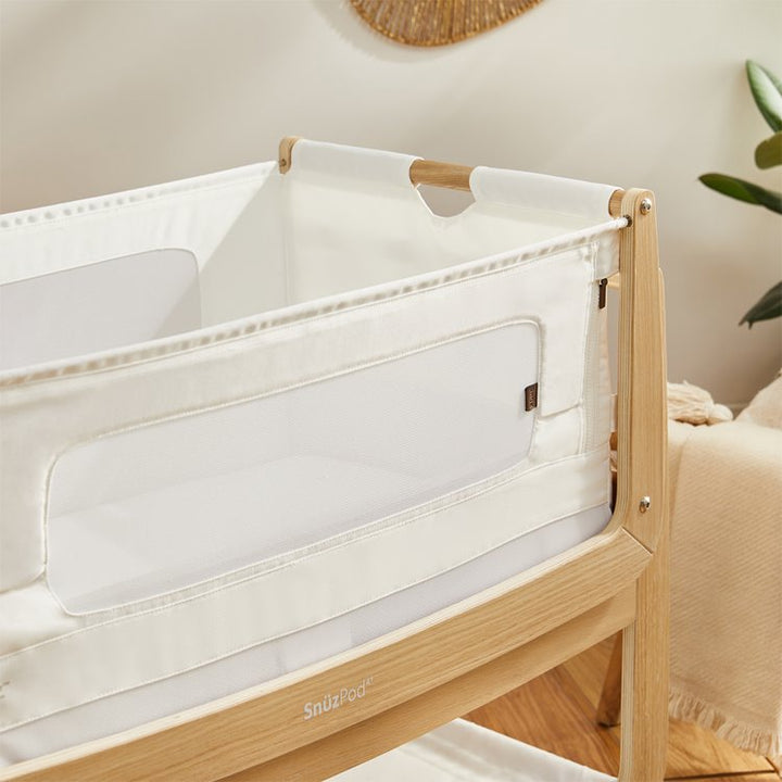 SnuzPod4 Bedside Crib The Natural Edit 'Oak'