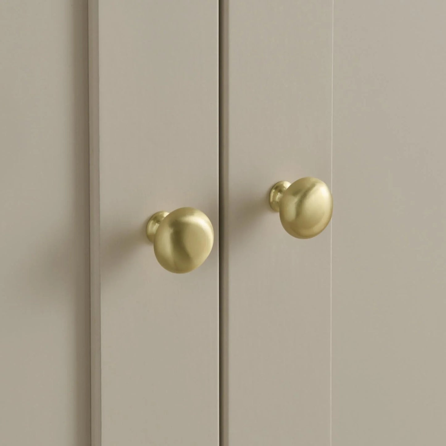 CuddleCo Clara 2 Door Nursery Wardrobe - Cashmere & Ash
