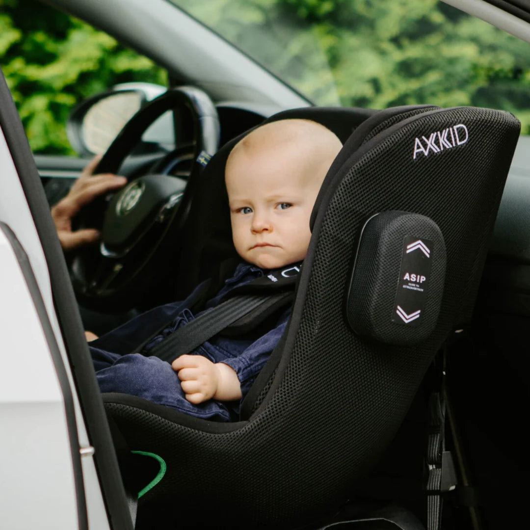 Axkid Movekid Rearfacing Car Seat - Tar Black