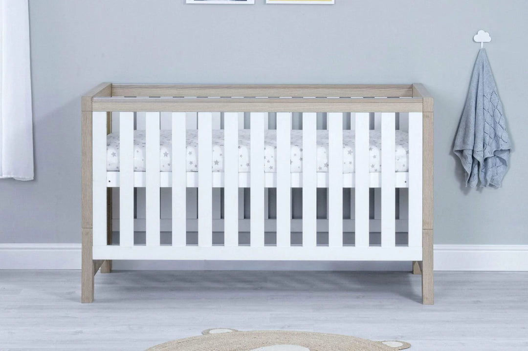 Luno 2 Piece Nursery Furniture Set – Oak White