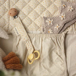 Avery Row Dummy Clip - Daisy Meadow