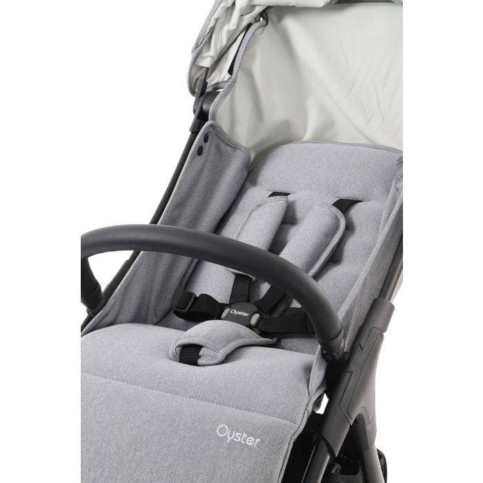 BabyStyle Oyster Pearl Compact Pushchair - Moon