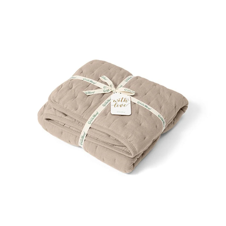 The Little Green Sheep Organic Dimple Quilt - Truffle