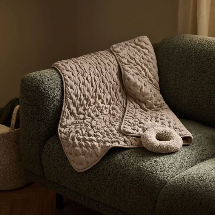 The Little Green Sheep Organic Dimple Quilt - Truffle