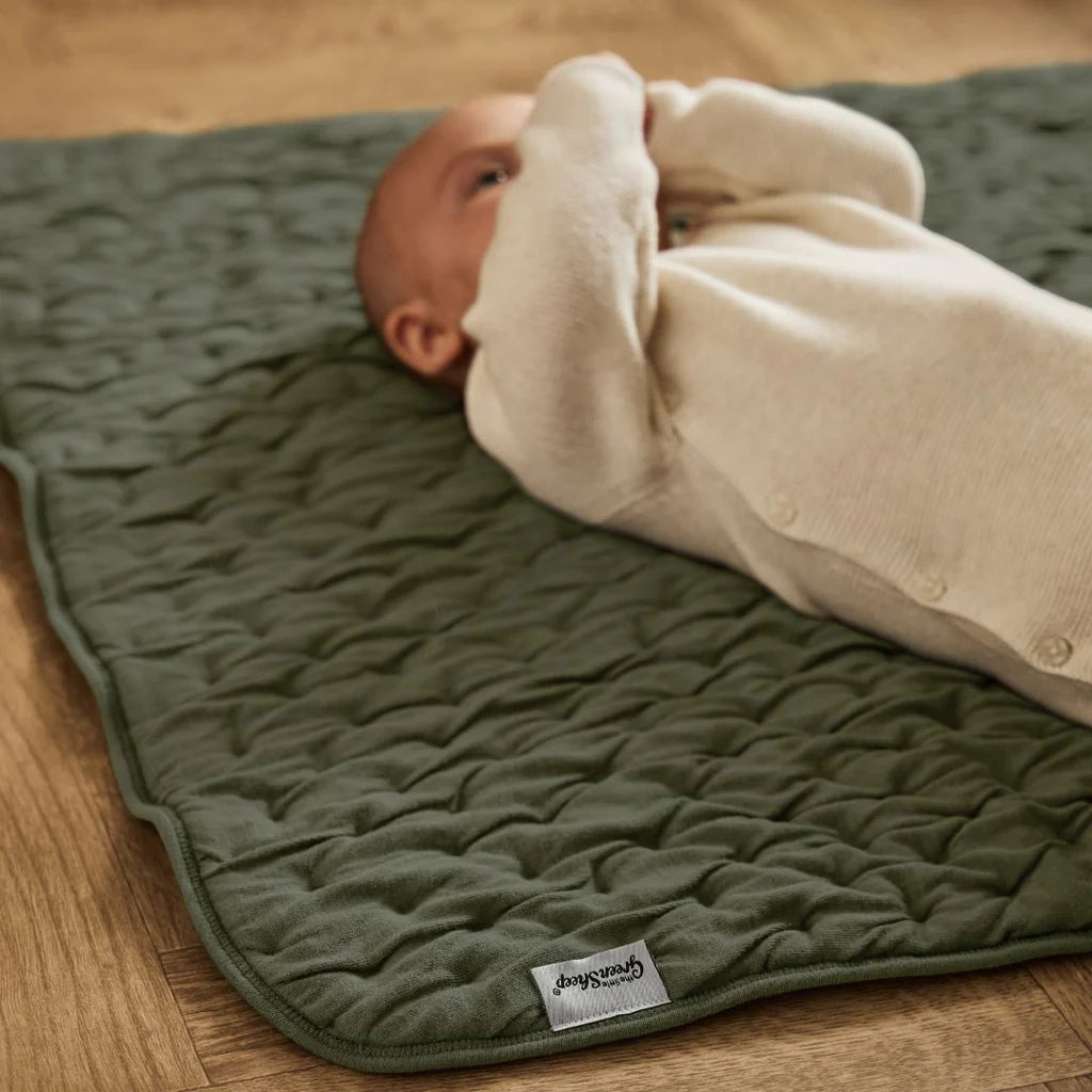The Little Green Sheep Organic Dimple Quilt - Juniper