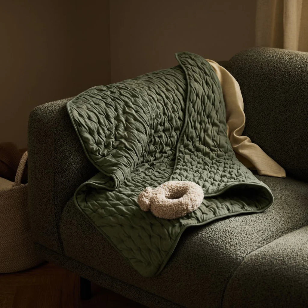 The Little Green Sheep Organic Dimple Quilt - Juniper