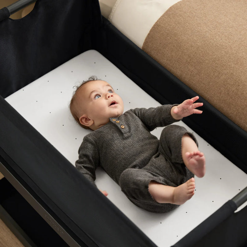 Snuzpod Crib 2 Pack Fitted Sheets - White/Dot