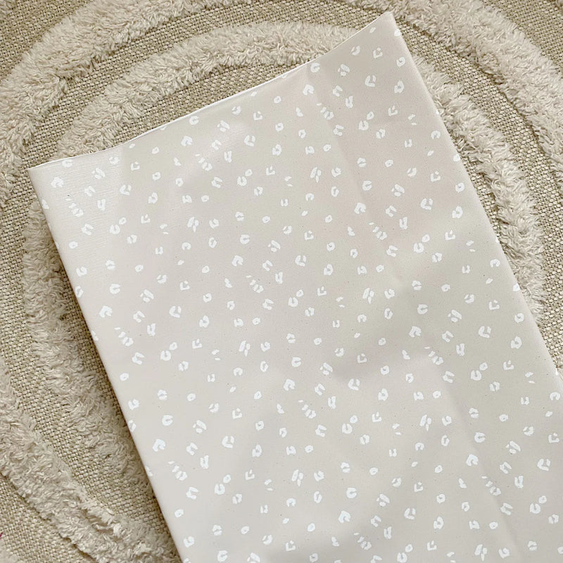 Bobbin & Bumble Anti-Roll Wedge Baby Changing Mat – Sand Animal Print