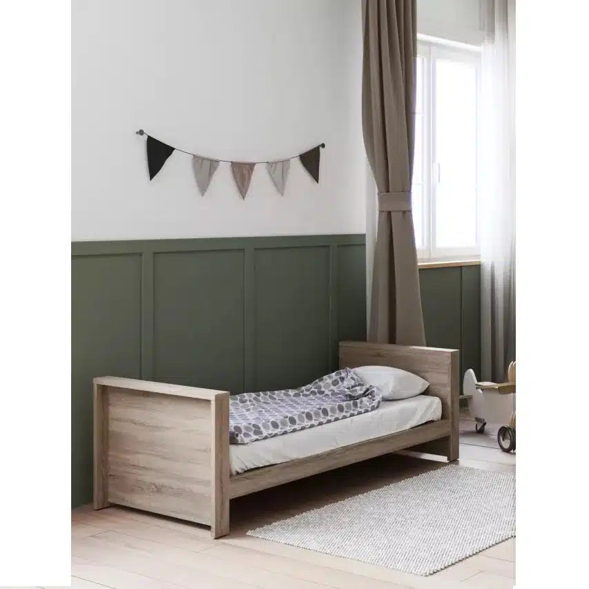 Little Acorns Ellesmere Cot Bed – Truffle/Oak