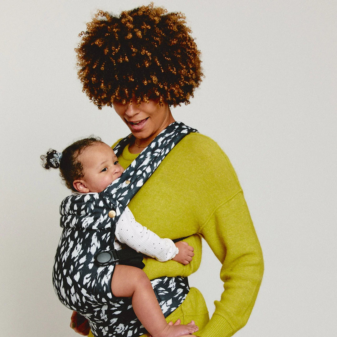 Bizzi Growin Nomad Air Monochrome Print Baby Carrier – Orca