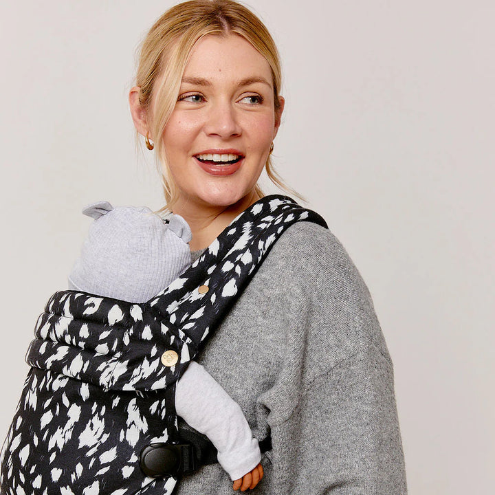 Bizzi Growin Nomad Air Monochrome Print Baby Carrier – Orca