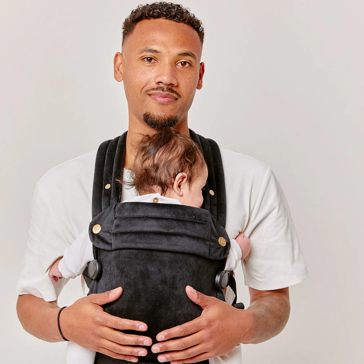 Bizzi Growin Nomad Air Velvet Print Baby Carrier – Panther Black