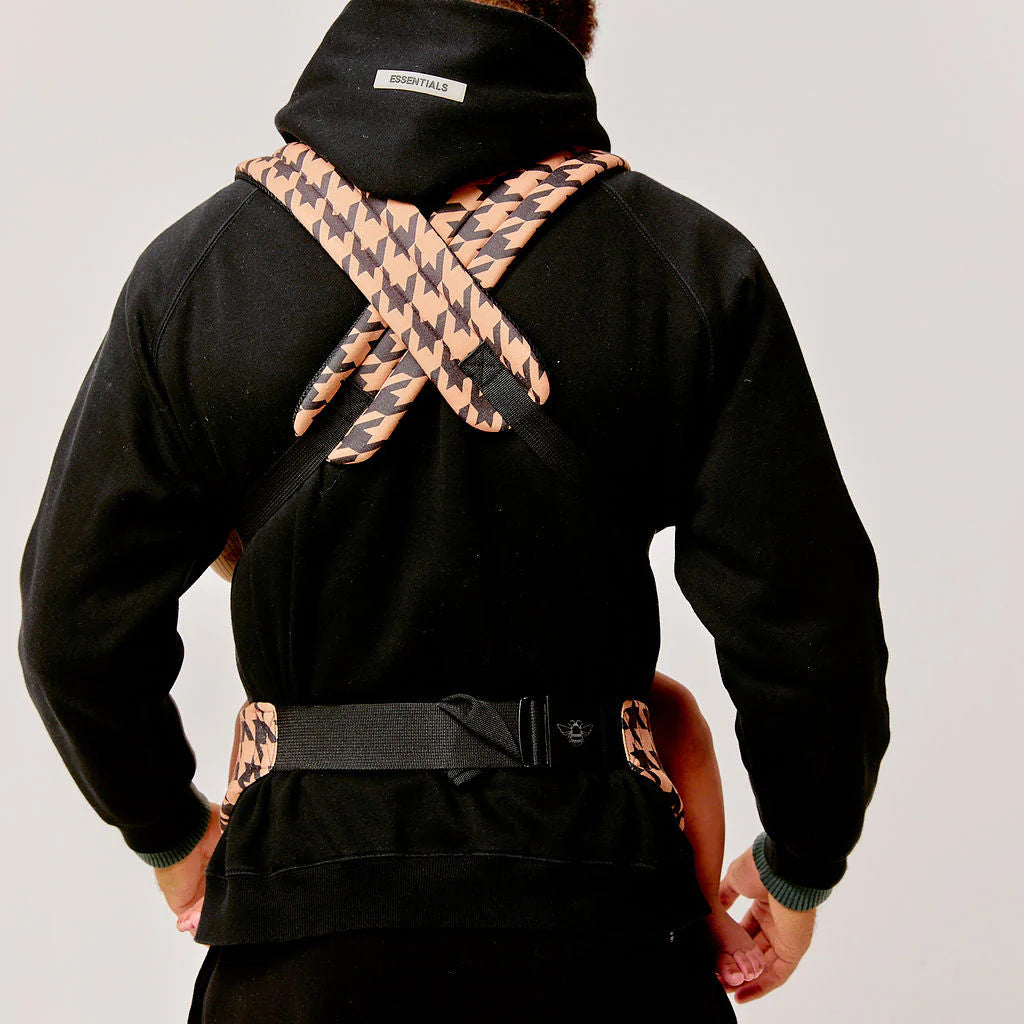 Nomad Air Houndstooth Baby Carrier – Harlow Toffee