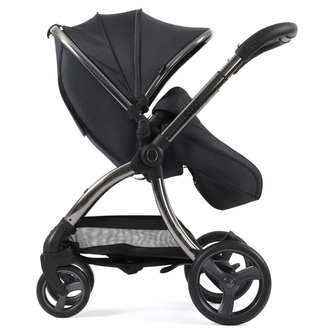 egg 3 Stroller + Luxury Seat Liner - Carbonite