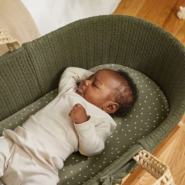 The Little Green Sheep Organic Knitted Moses Basket, Mattress & Natural Rocking Stand - Juniper