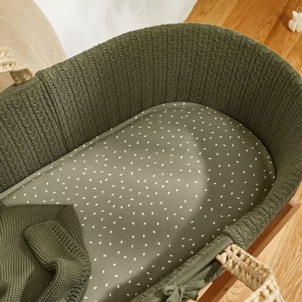 The Little Green Sheep Organic Knitted Moses Basket, Mattress & Natural Rocking Stand - Juniper