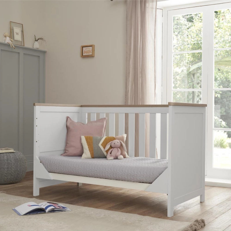 Tutti Bambini Verona 2 Piece Room Set (Cot Bed And Dresser) + Under Drawer - White/Oak