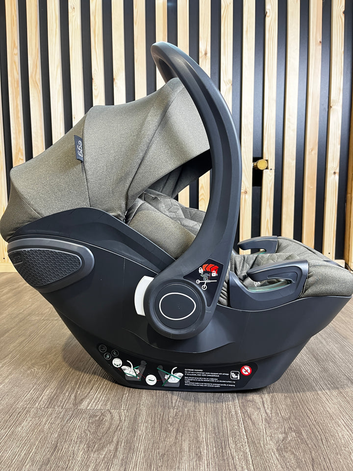 EX DISPLAY egg3 3in1 Travel System - Hunter Green