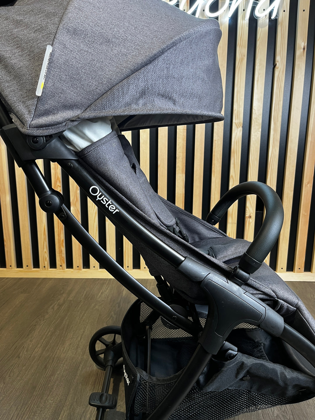 EX DISPLAY Babystyle Oyster Pearl Stroller-Fossil