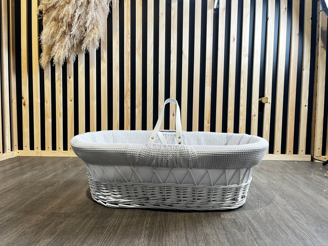 EX DISPLAY Clair De Lune Wicker Moses Basket