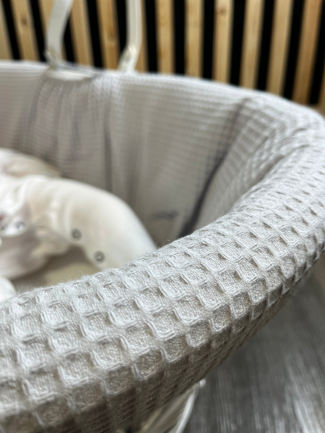 EX DISPLAY Clair De Lune Wicker Moses Basket