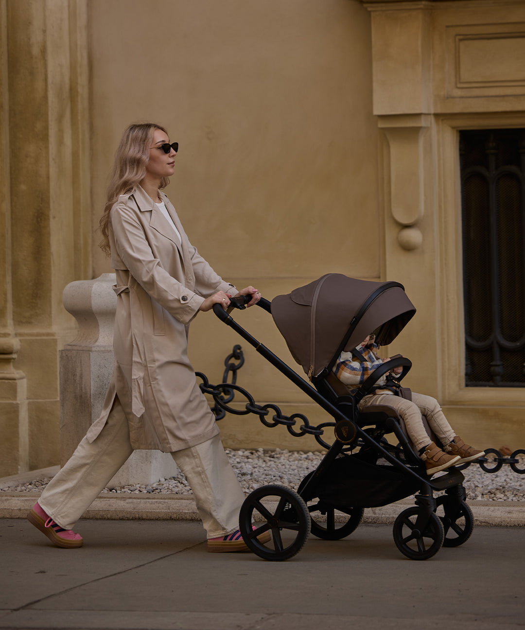 Venicci Upline2 4in1 Travel System Inc 360 Base - Brownie (IN STORE EXCLUSIVE)